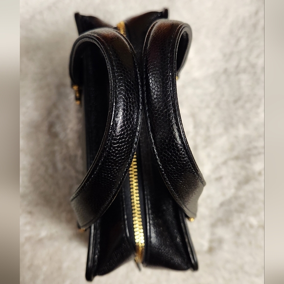 Gianni Versace Vintage Handbag - Picture 4 of 16